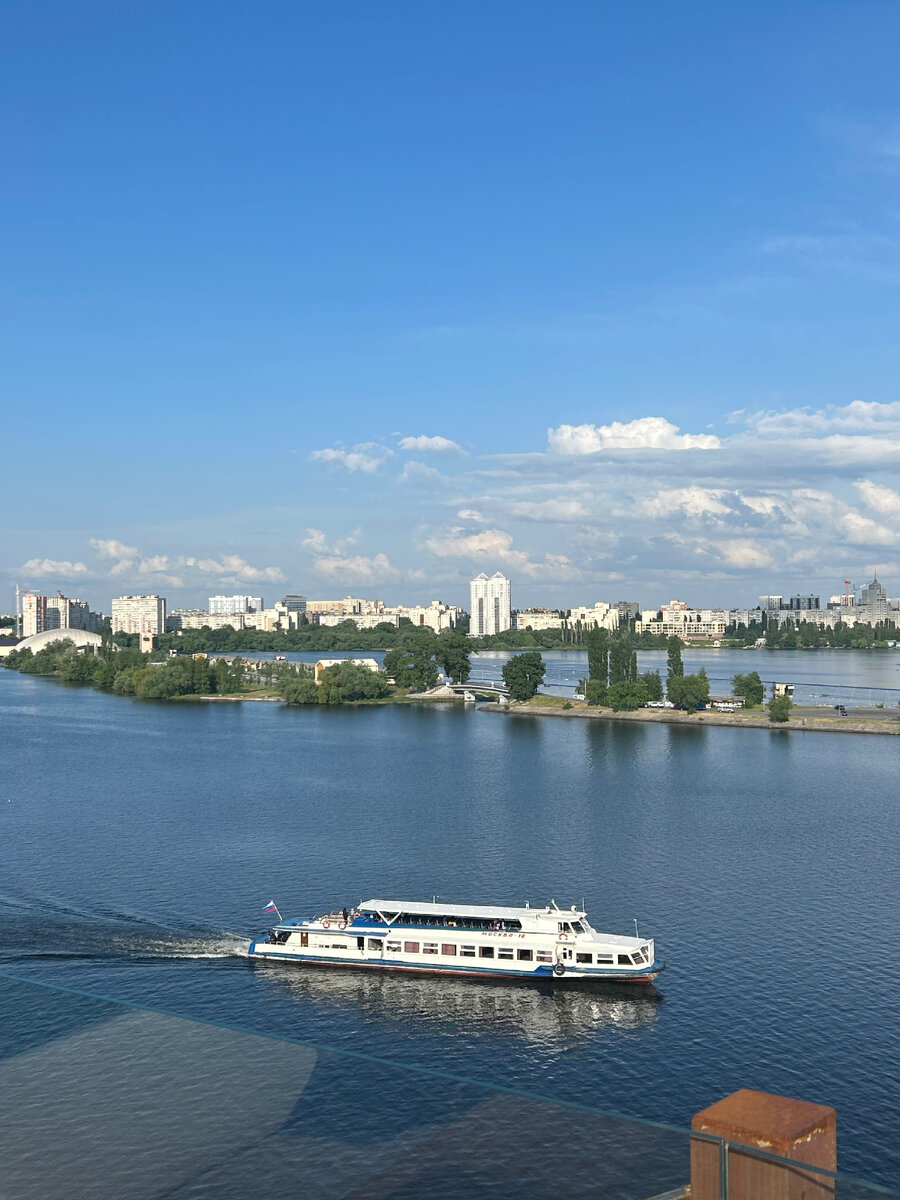 Теплоход «Москва-16»: вид с террасы ресторана 1586