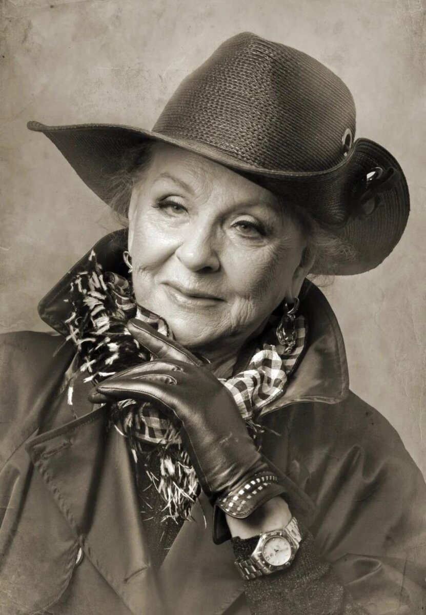    Зоя Зелинская. Источник: satire.ru