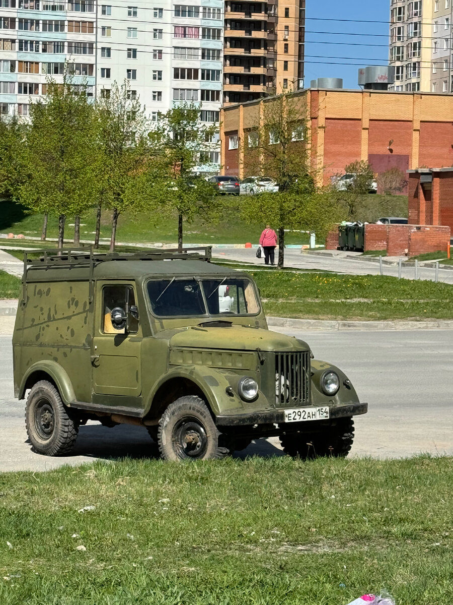 Не "Буханка", но тоже покуролесили на таком "Козлике"....