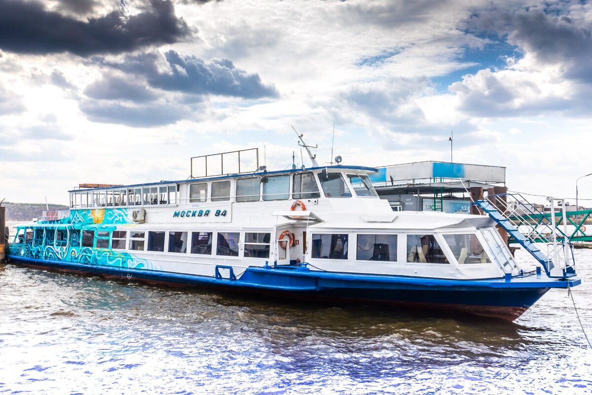 теплоход по Волге в Казани