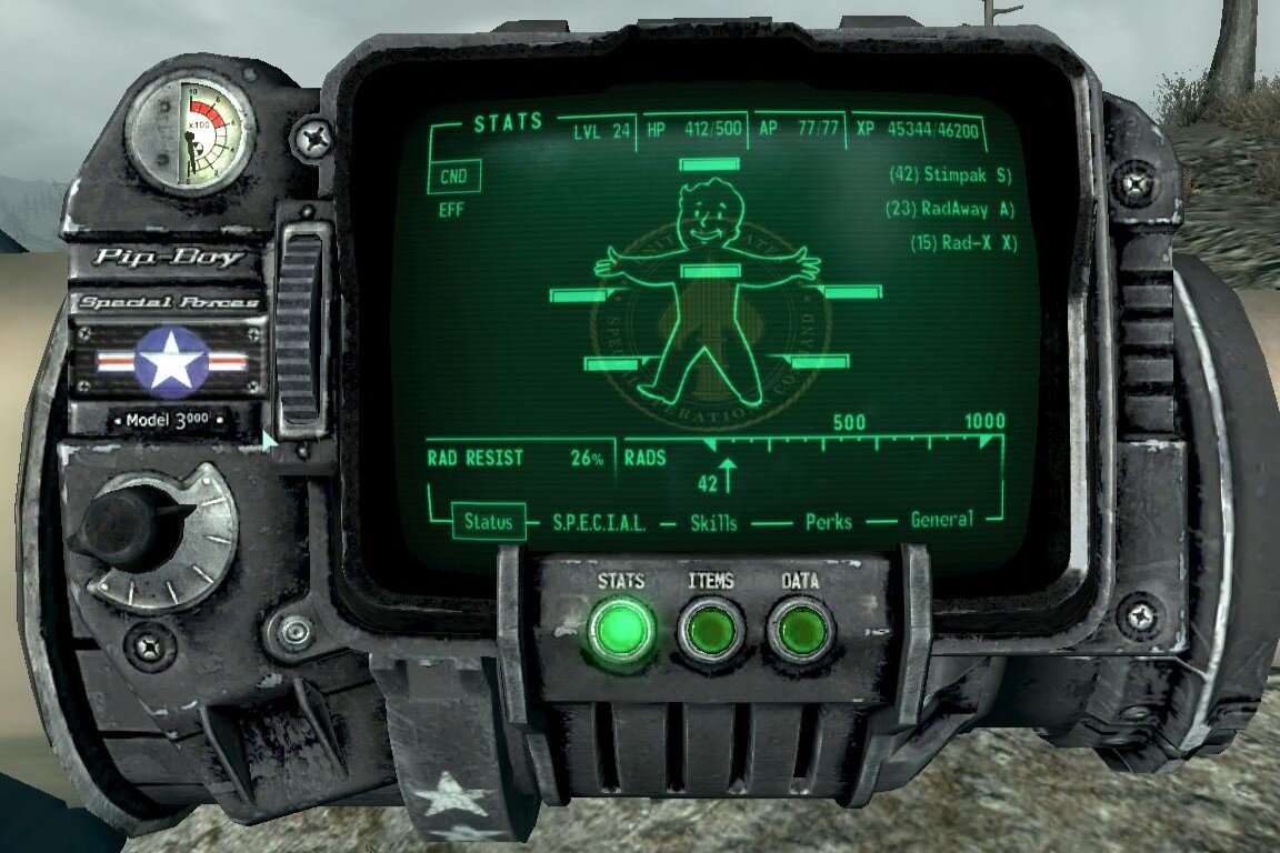 Сделай свой Pip-Boy из LEGO и iPhone