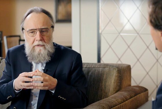    Александр Дугин и Такер Карлсон