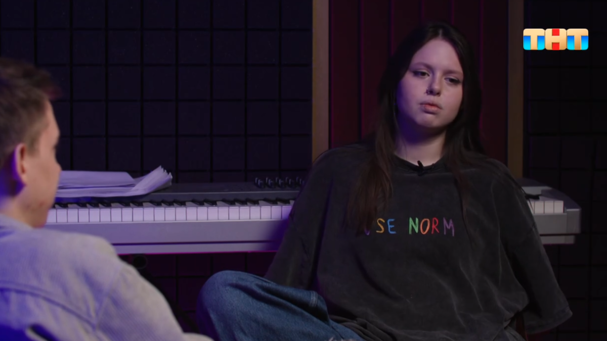 Кадр из шоу «Новая Фабрика звезд. Дневники», Дарья Кочнева пришла на проект не за победой