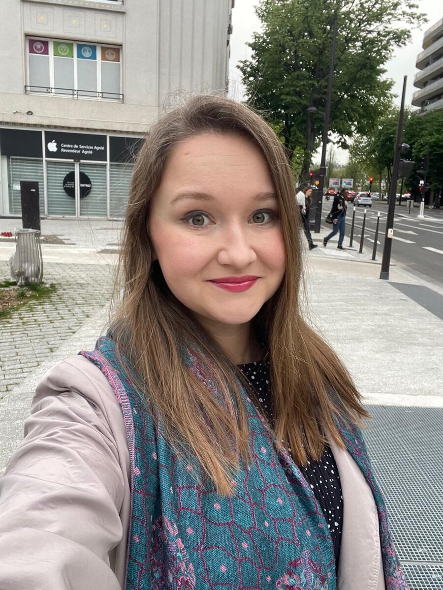 Все еще улыбаемся