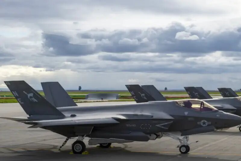 В КМП США: в топливе поставленных с завода истребителей F-35 была ...