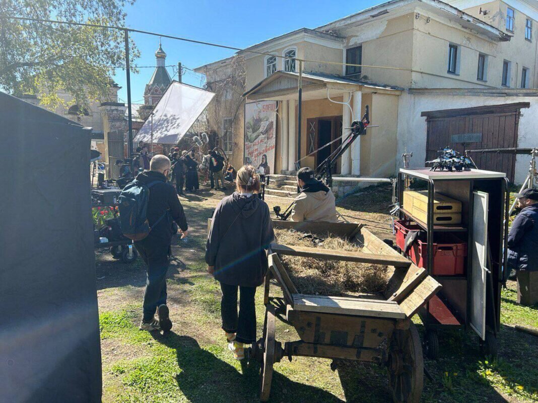 В Рязани приступили к съемкам полнометражного художественного фильма с рабочим названием «Почтарь». Об этом в своем Telegram-канале сообщил зампред регионального правительства.