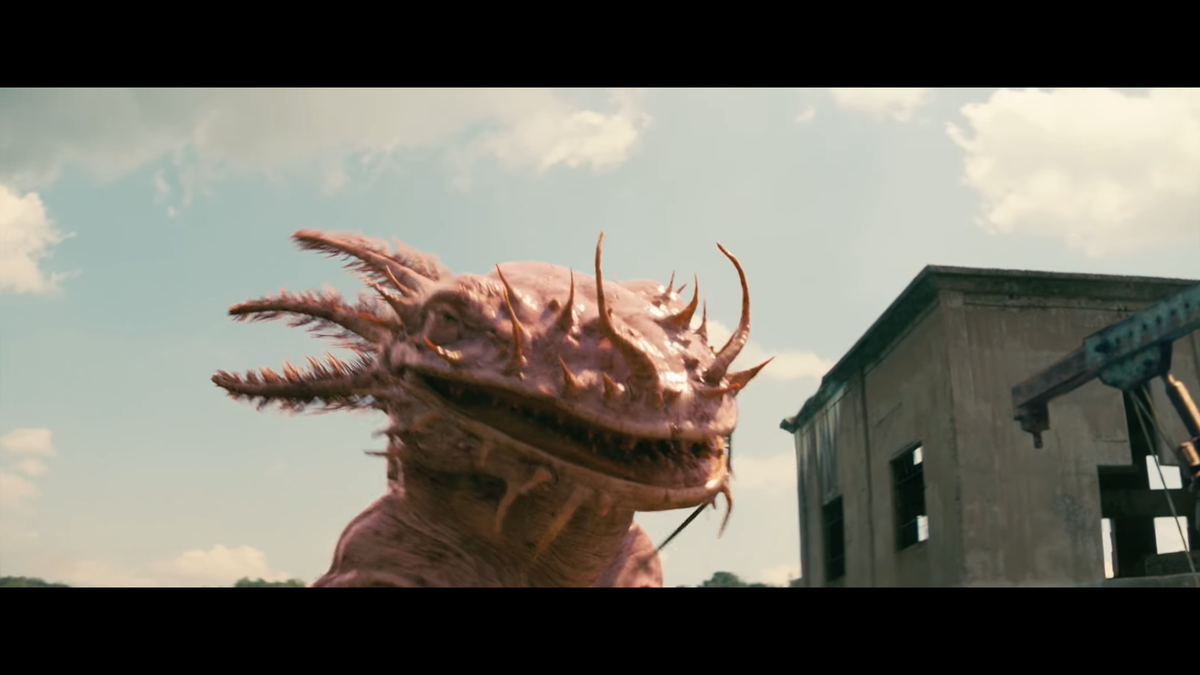 Интересный монстр - забавный, и в то же время страшный