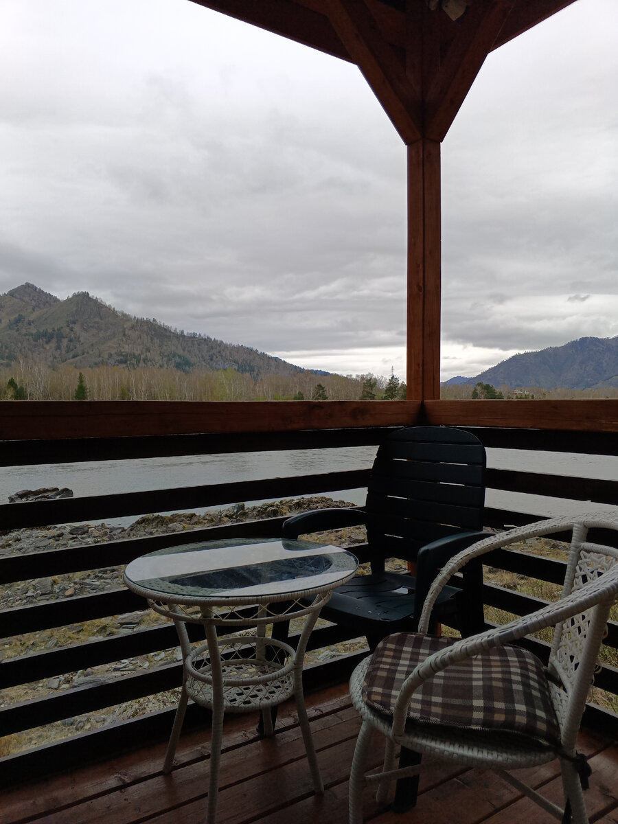 Здесь пытаюсь поймать вдохновение. Пока безрезультатно 😁😁