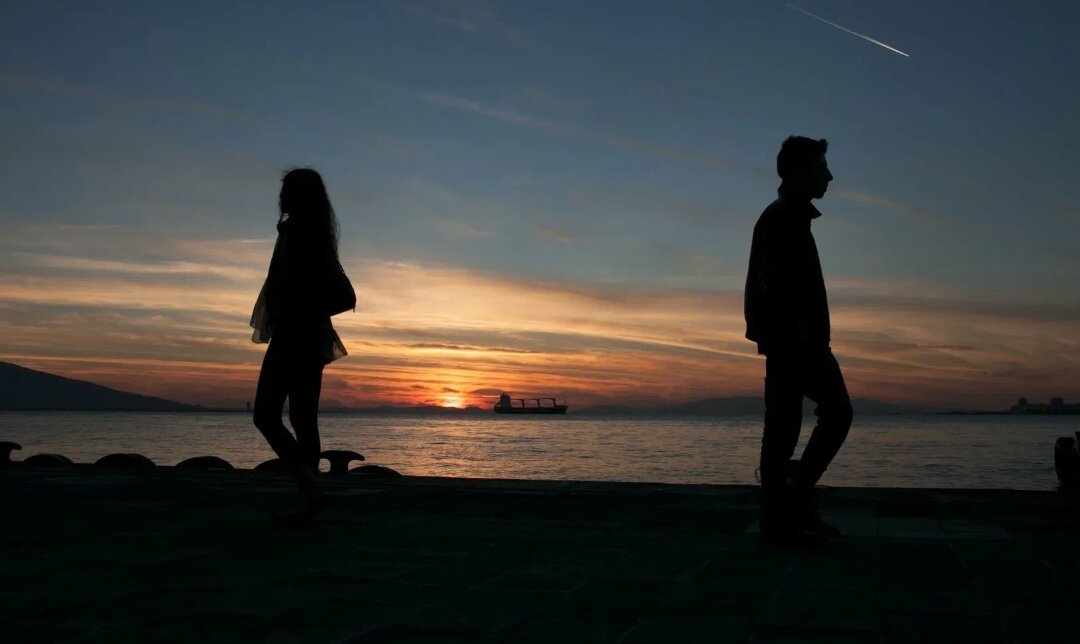 Чем опасны новые отношения, сразу после расставания.