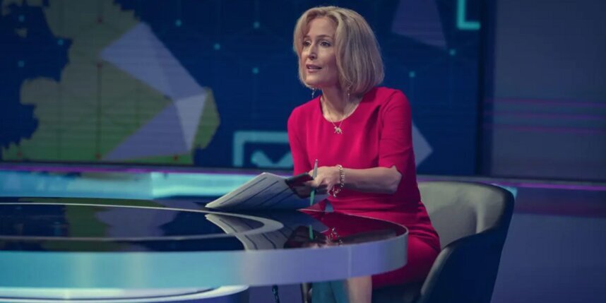    Джиллиан Андерсон в роли журналистки Эмили Мейтлис.Netflix