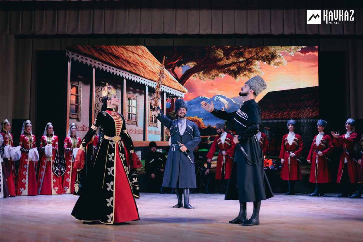 Фрагмент хореографического спектакля «Адыгская народная свадьба» («Адыгэ нысэщэ джэгу»)