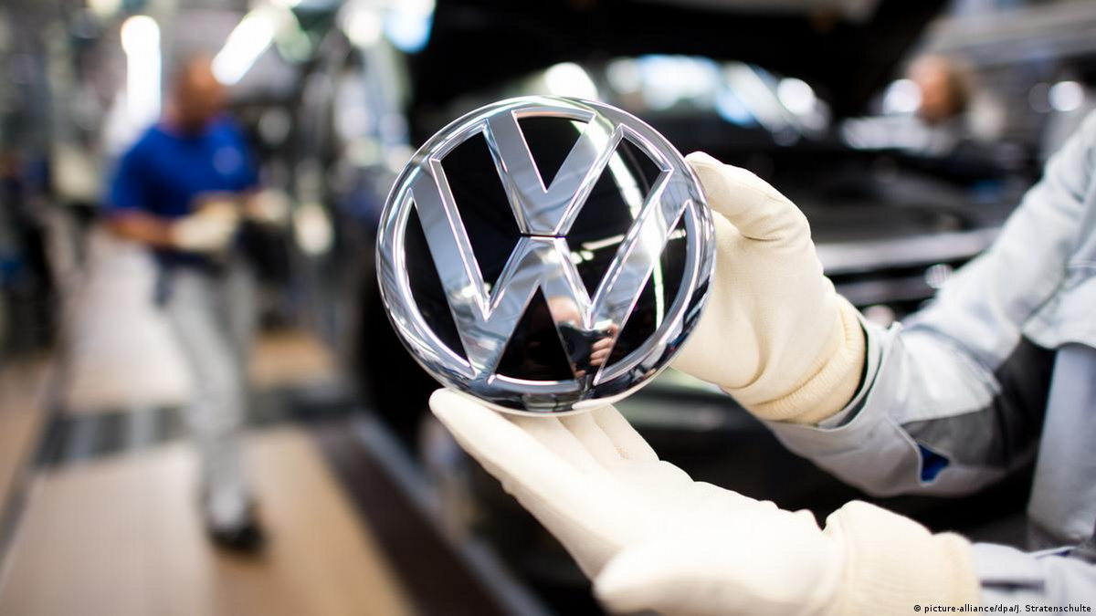 Электромобили не «взлетают», их доля падает. Более 98% продаж Volkswagen  Group приходится на традиционные машины с ДВС | iXBT.com | Дзен