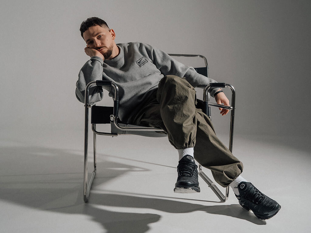 Филипп Хмыров, музыкант из Санкт-Петербурга, автор макси-сингла «Костёр»