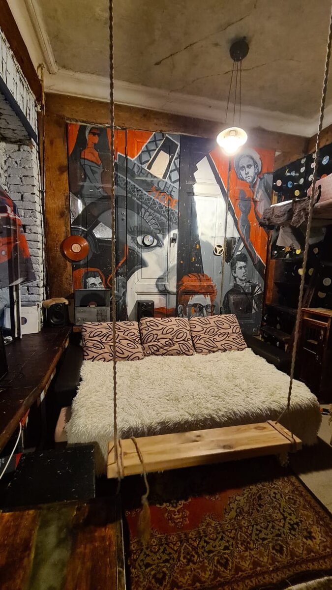 Кажется пластинки и привлекли мужа) Видите их?