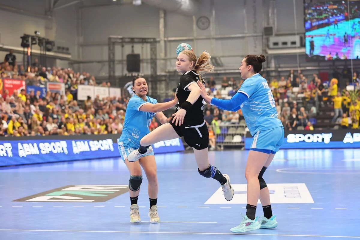    Гандболистки клуба «Ростов-Дон» вышли в полуфинал чемпионата России