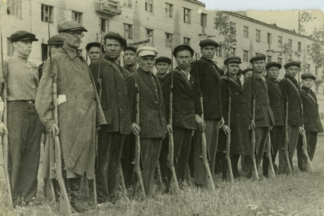 Всевобуч на стадионе Полёт. Нижний Новгород (Горький). 1941