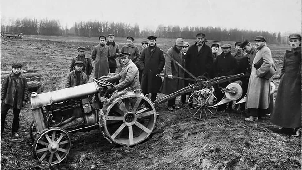 Фото: autogallery.org / Андрей Богомолов📷1924 г. Испытания трактора «Фордзон-Путиловец», собранного на заводе «Красный Путиловец»