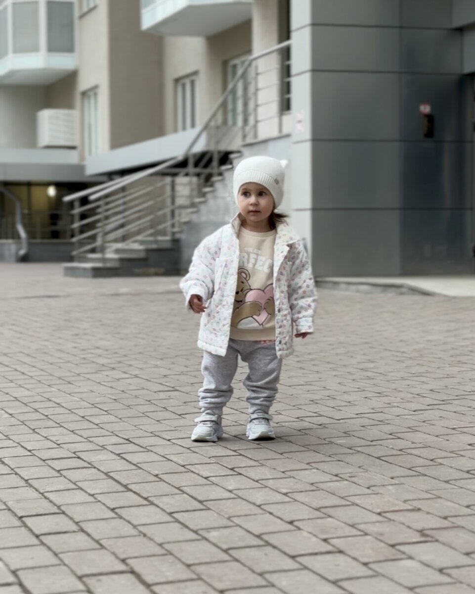 Ева просто сходила на улица и "зарядилась"!