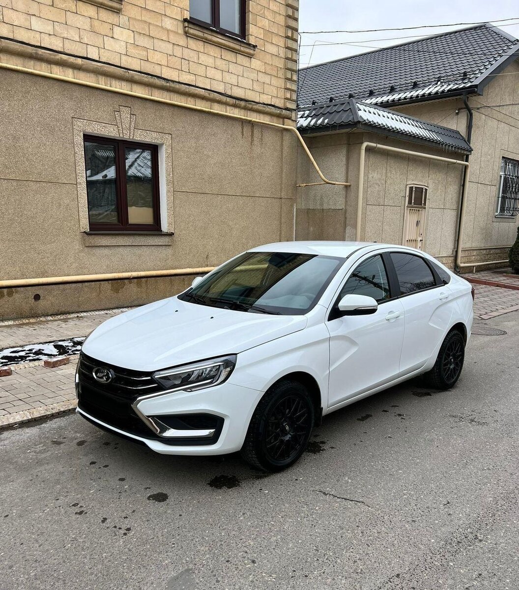 Купил Весту после Kia Rio, почему Весту, а не китайца? За сколько ...