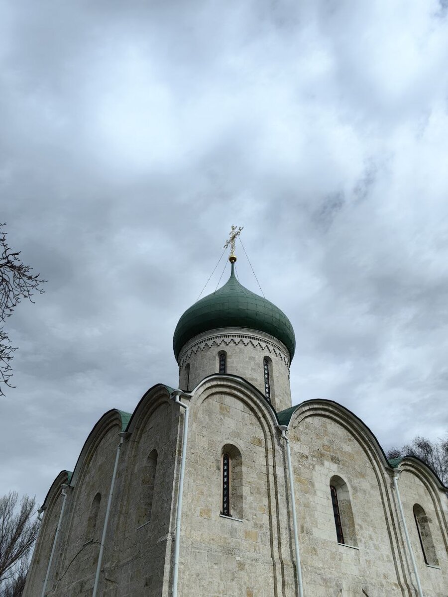 Купол храма списан со шлема русского воина