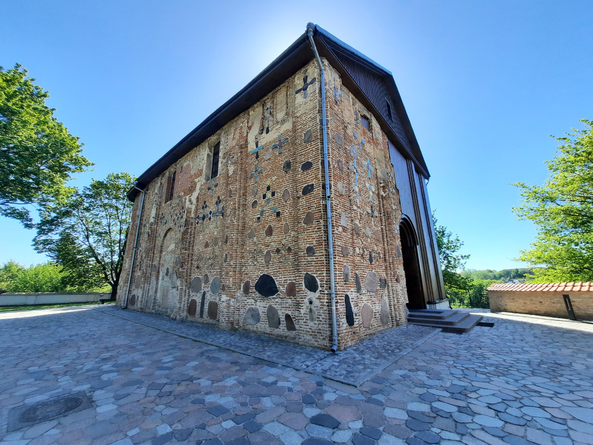 Борисогле́бская це́рковь, (Коложская церковь, Коло́жа)