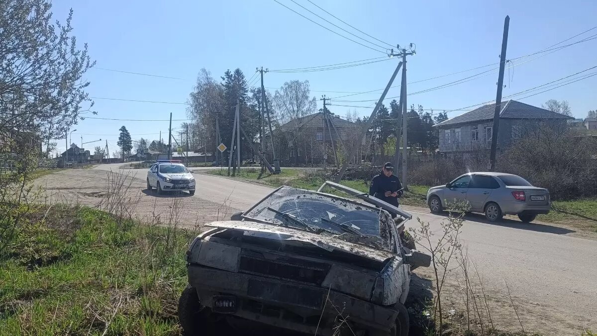 Водитель иномарки сбил авто с ребенком в Ревде и скрылся | Новости Тагила  TagilCity.ru | Дзен