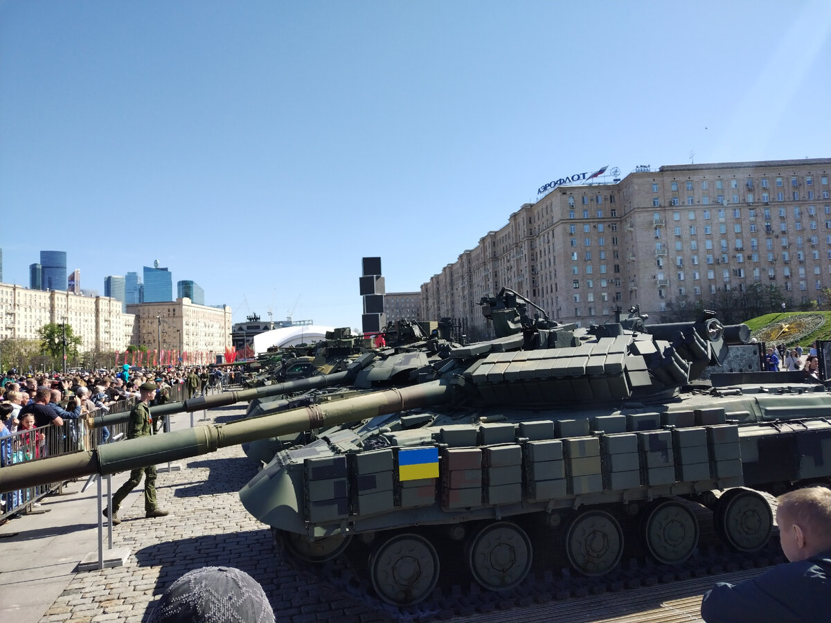 Выставка трофейной техники на Поклонной горе | Майкл Дикий | Дзен