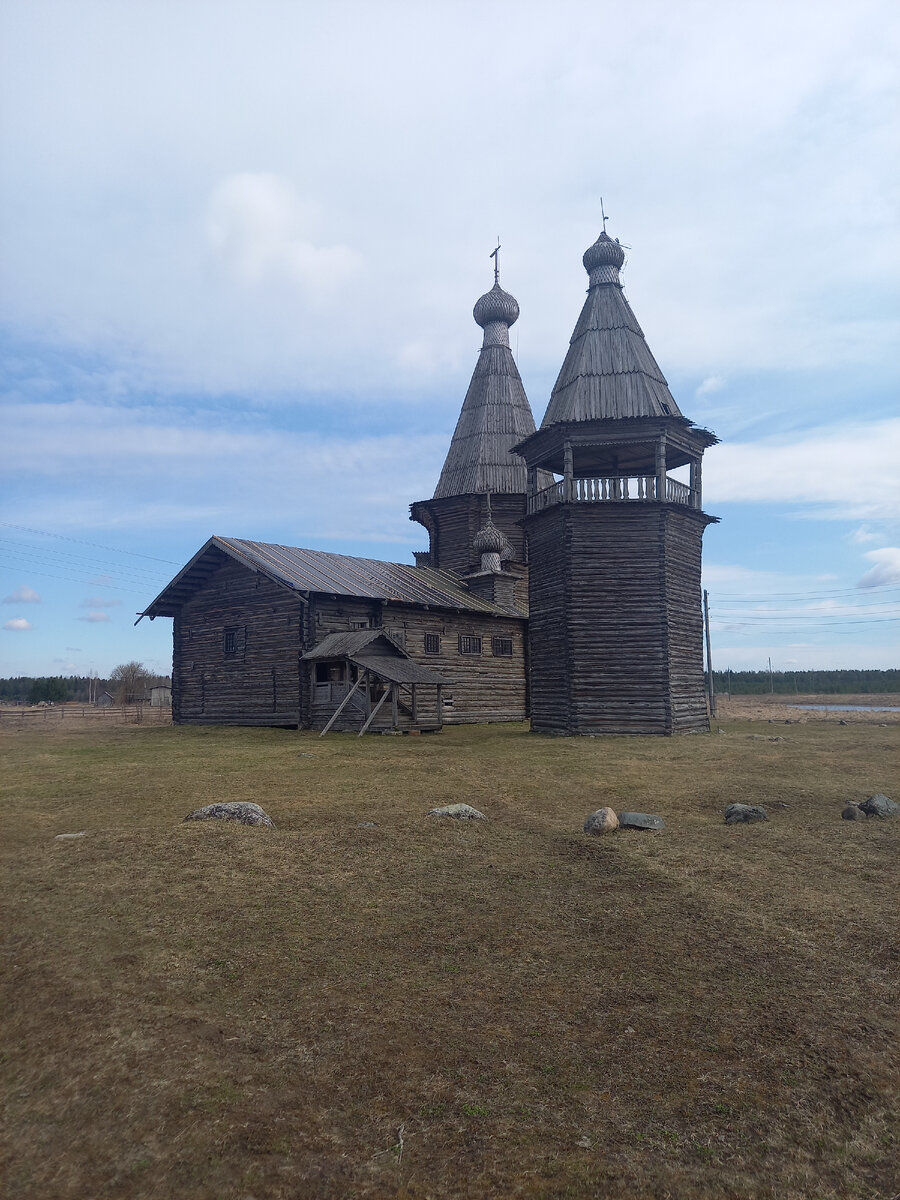 Вид с дороги.