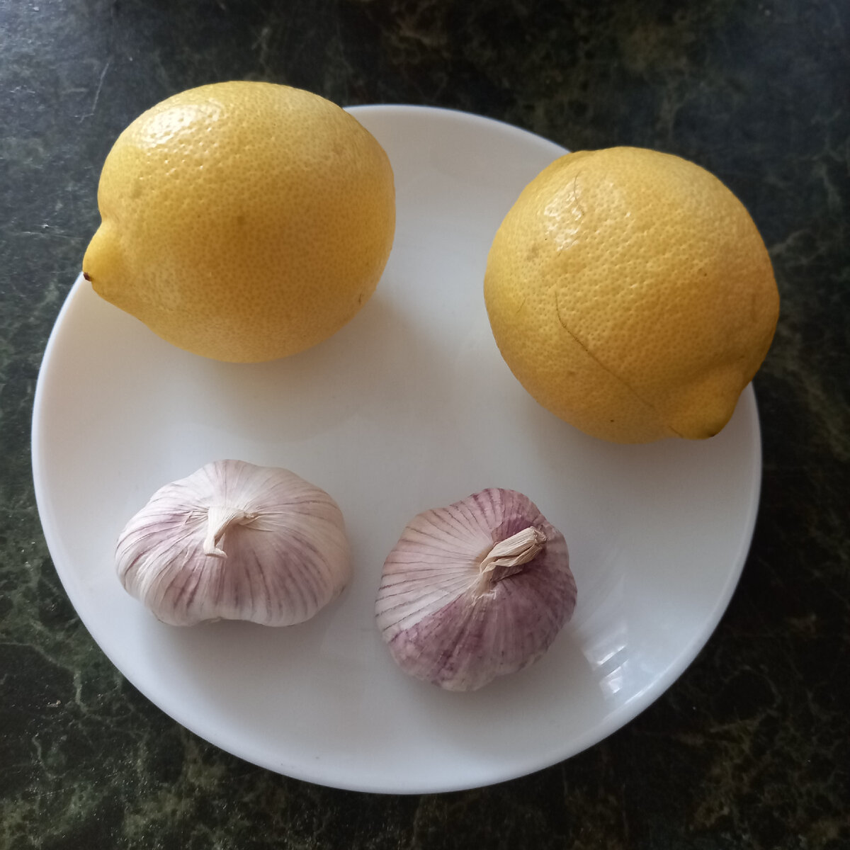 Ингридиенты. Лимоны перед началом приготовления замочить в воде с содой на 1 час.