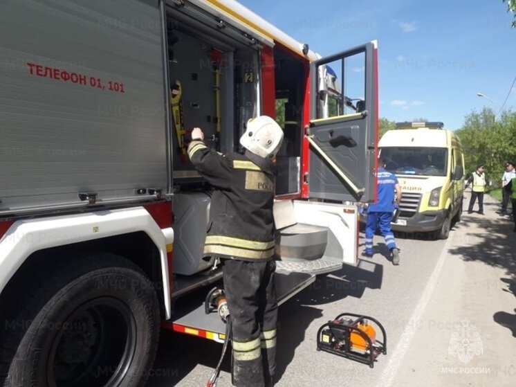     На место выезжали спасатели. Фото: ГУ МЧС России по Свердловской области