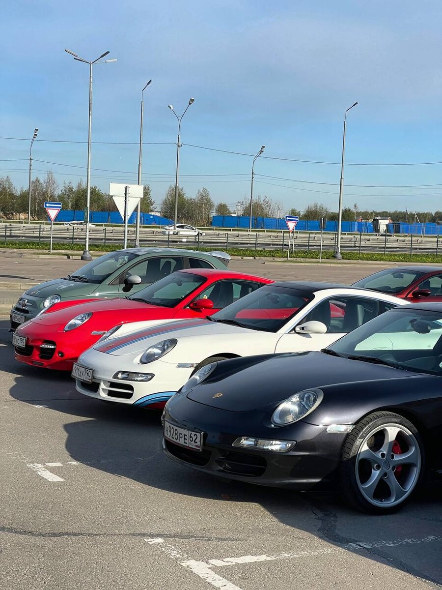 Утром на парковке