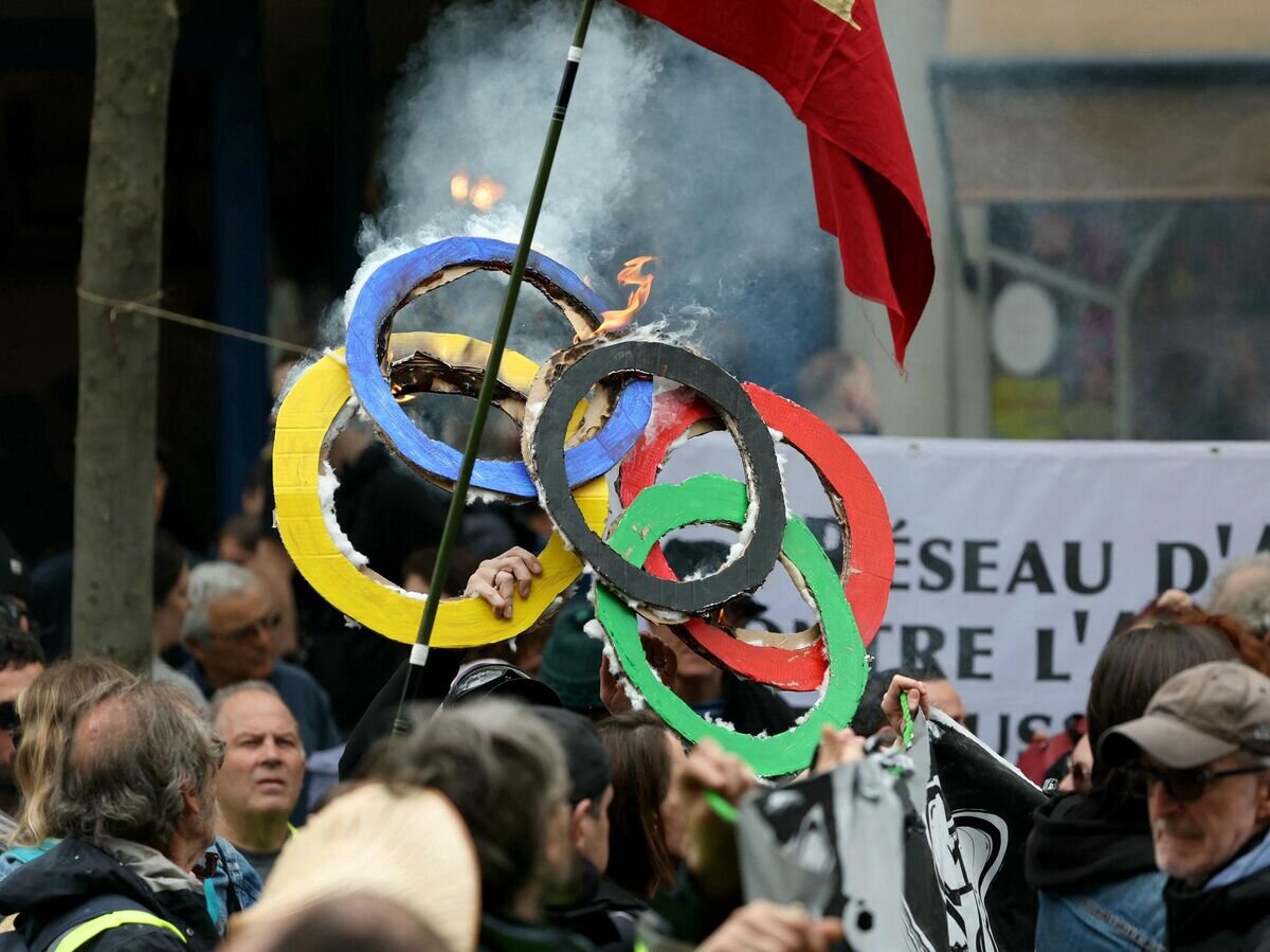    Первомайская демонстрация в Париже. 1 мая 2024© AFP 2024 / ALAIN JOCARD