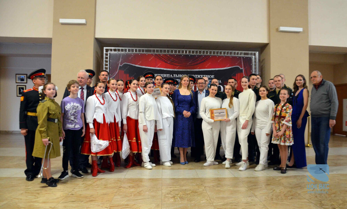 30.04.2024 г. Творческая группа Центрального офицерского клуба Воздушно-космических сил организовала и провела в Доме офицеров города Краснознаменска концерт «Победный май!».