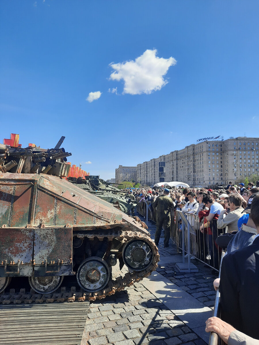 Выставка трофейной техники в Москве или встречаемся у Леопарда | Катюша в  Мире Танков | Дзен