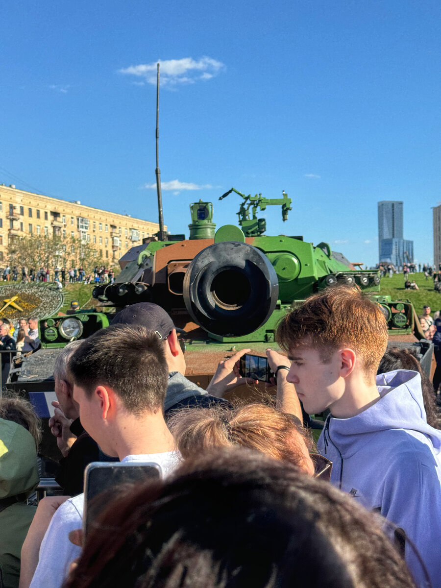 На Поклонной горе открылась выставка трофейной техники Украины и стран  НАТО. Делюсь впечатлениями от увиденного | Пешком по Москве | Дзен