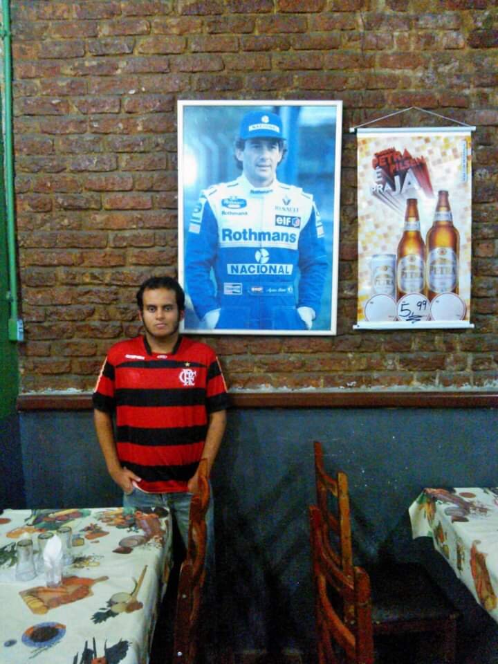 Ангра дос Рейс (Рио-де-Жанейро), 2014 год. На тот момент Сенны не было 20 лет 