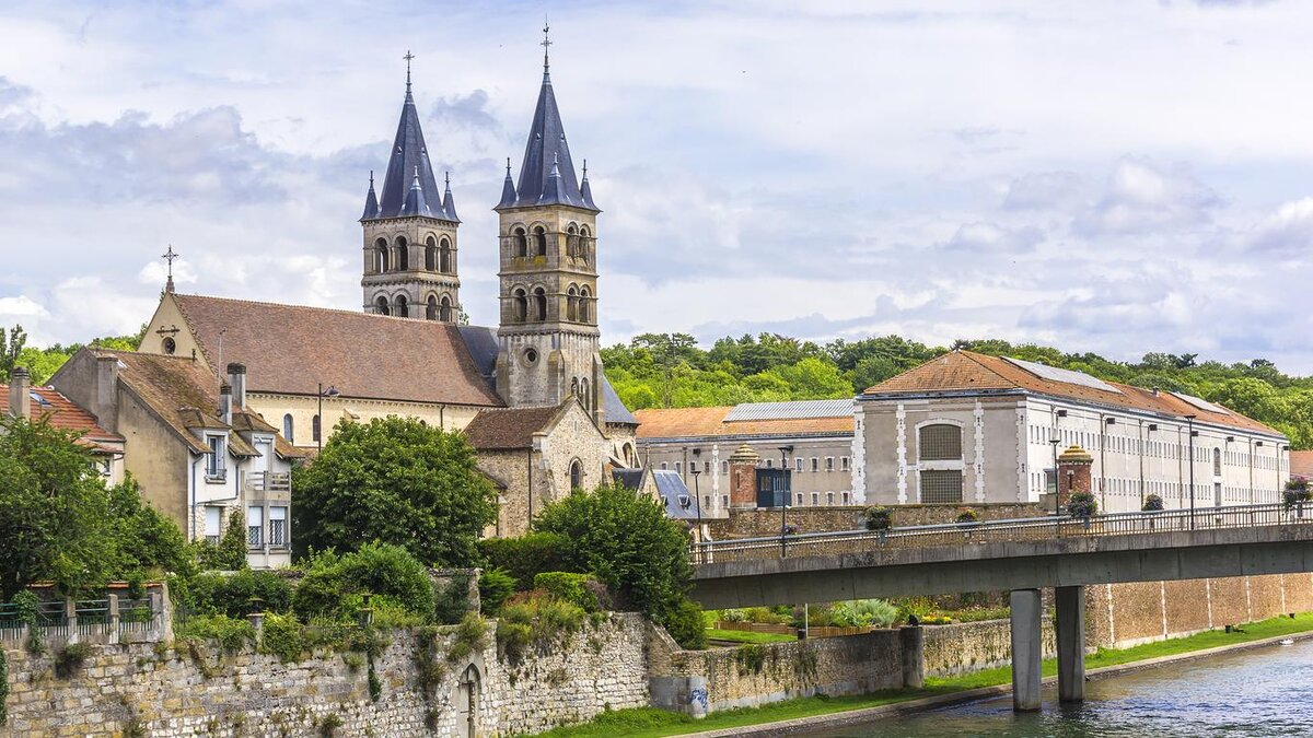 Мелён. Иллюстрация из открытых источников