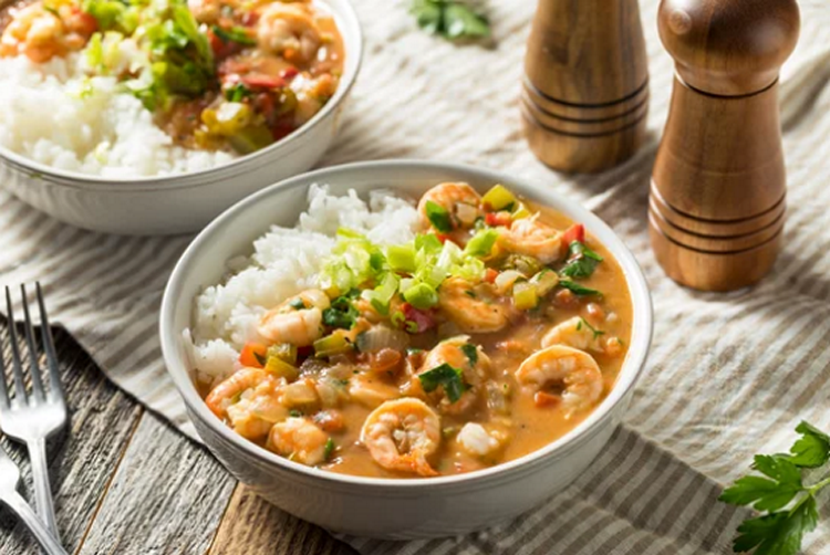 Креветочное этуфи с отварным рисом