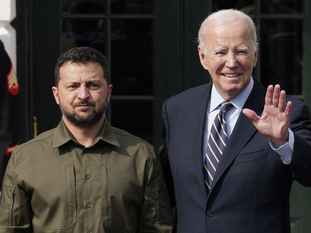    Президент Украины Владимир Зеленский и президент США Джо Байден во время встречи в Белом доме© РИА Новости / Стрингер