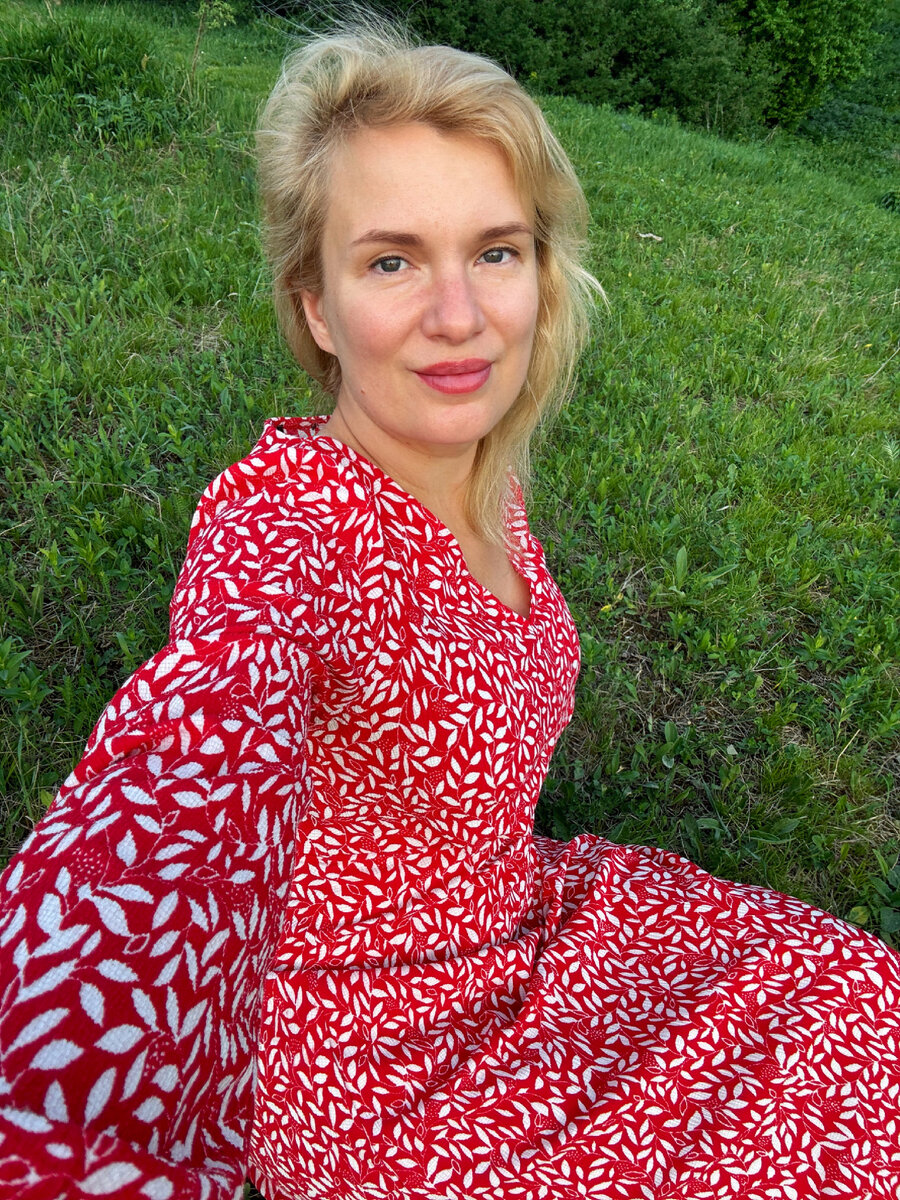 Что-то так грустно стало уезжать. Вот из Москвы никогда не грустно, а из Пятигорска - как от сердца отрываешь что-то..