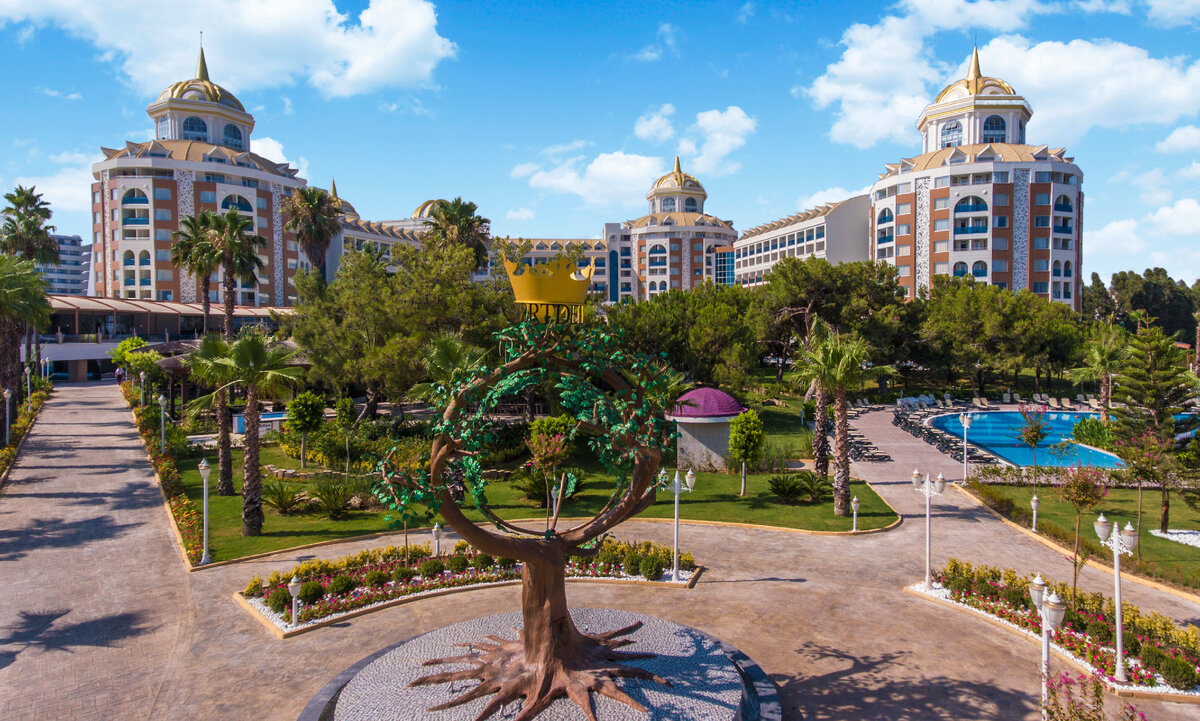 Отель Delphin Be Grand Resort 5* - фото с официального сайта отеля.
