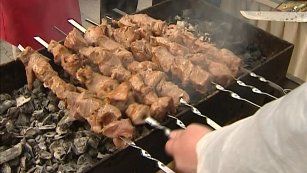    Больше 2000 рублей югорчане готовы потратить на майский шашлык