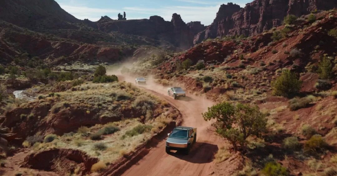 Tesla Cybertruck: Новое программное обеспечение улучшает проходимость и управляемость грузовика