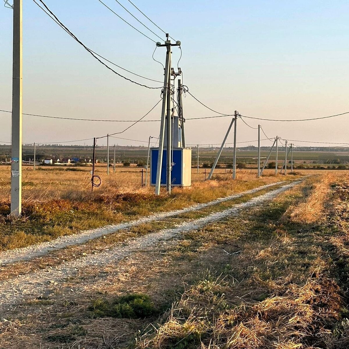 На земельных участках уже есть электричество