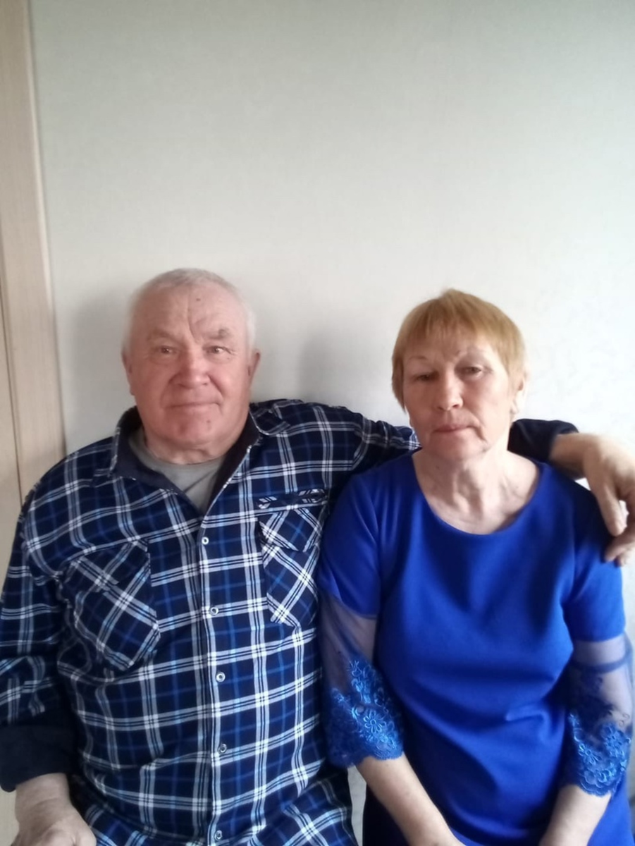 Александр Салимгариевич с супругой Зоей Валентиновной