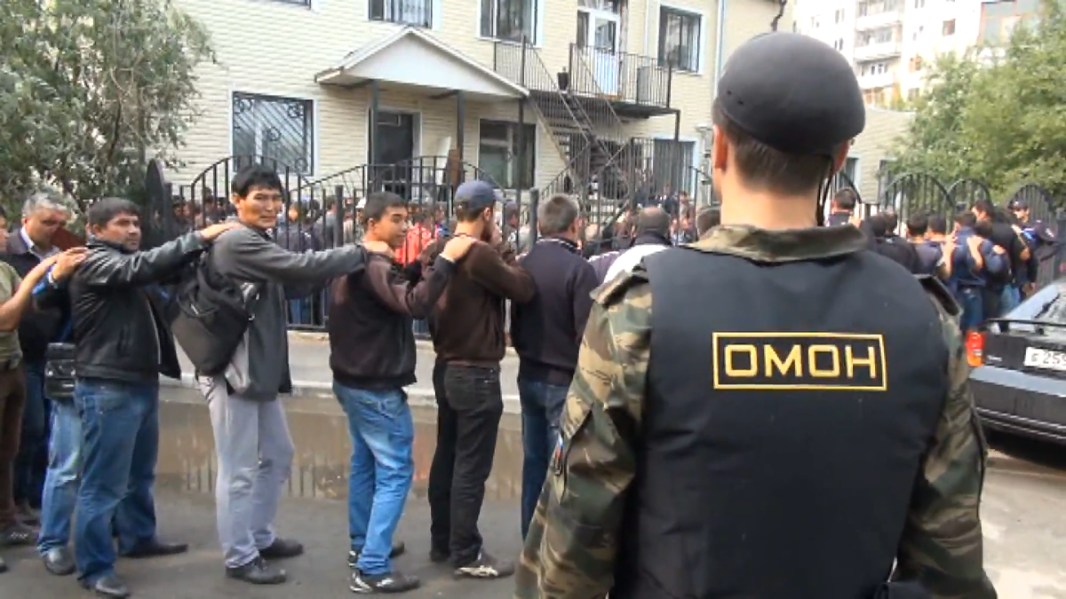 Въезд мигрантам из Таджикистана фактически закрыт. 