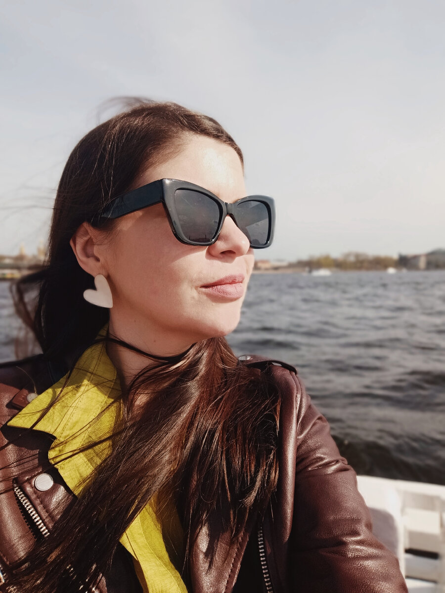 Автор с оптимизмом смотрит в будущее 