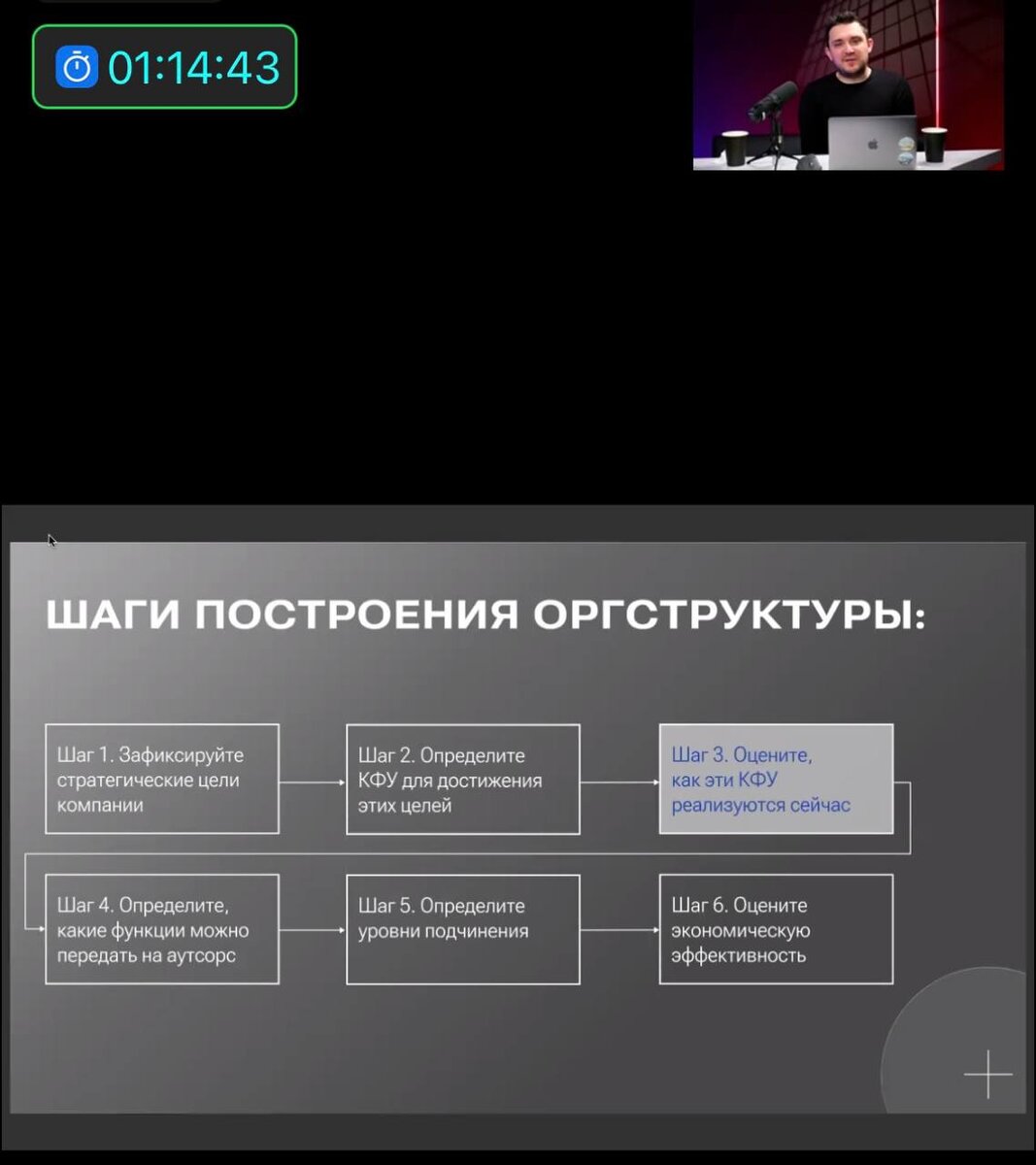 На фото Андрей Калашников