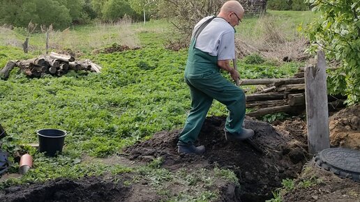 Деревенские будни весной: копаем и копаемся в земле. Май 2024