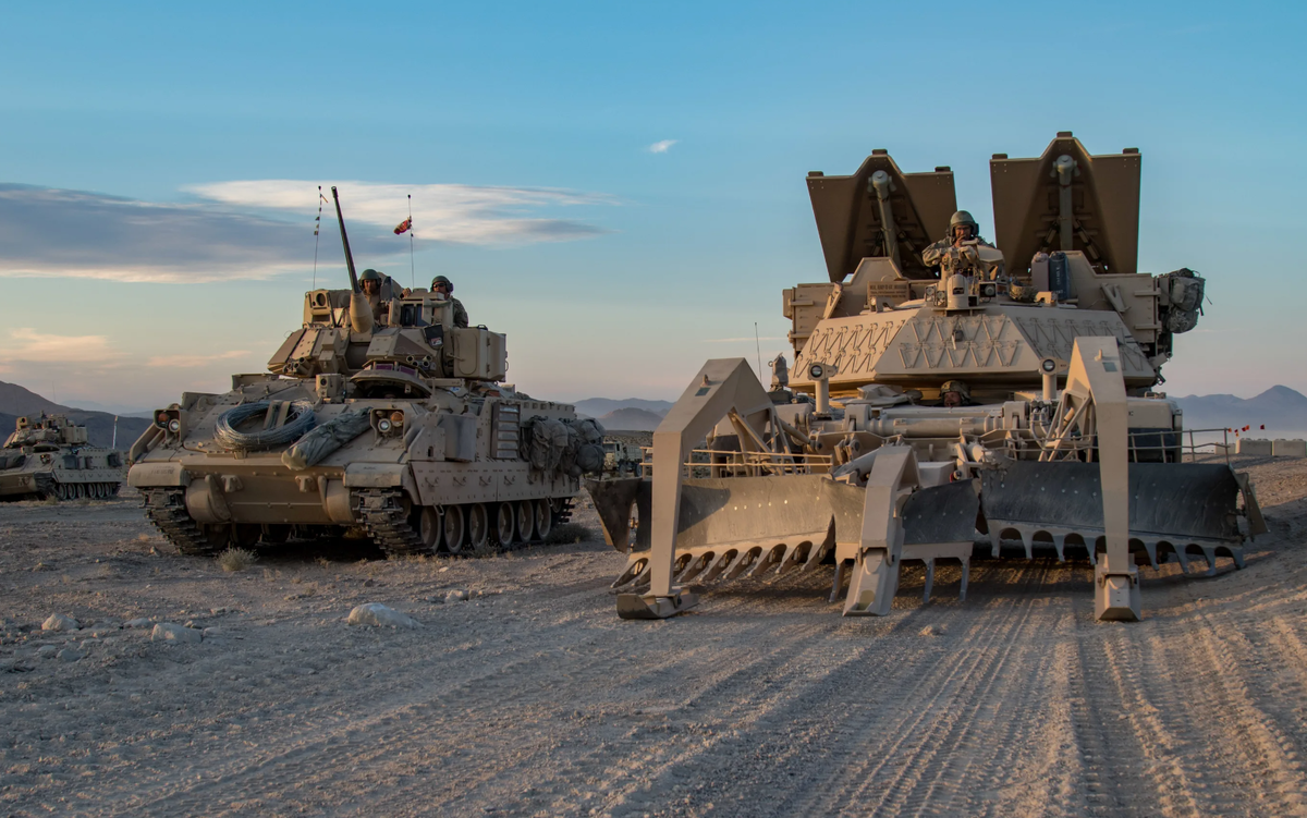 M1150 Shredder справа